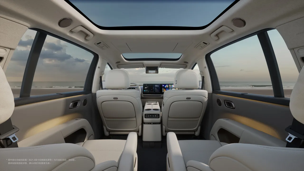 Li Auto i8 — تفاصيل السيارة