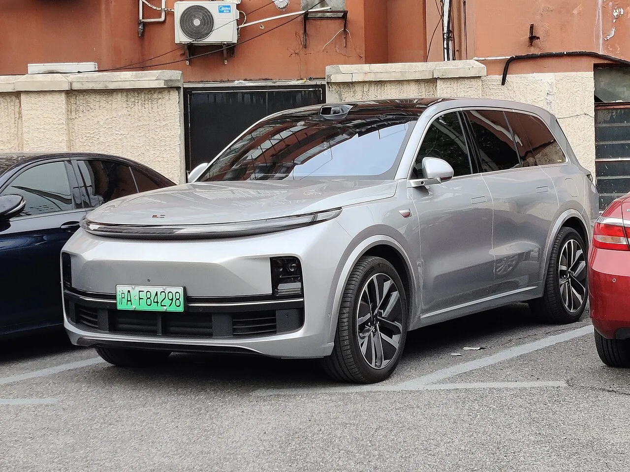 Li Auto L9 2024 — flagship 6-seater
