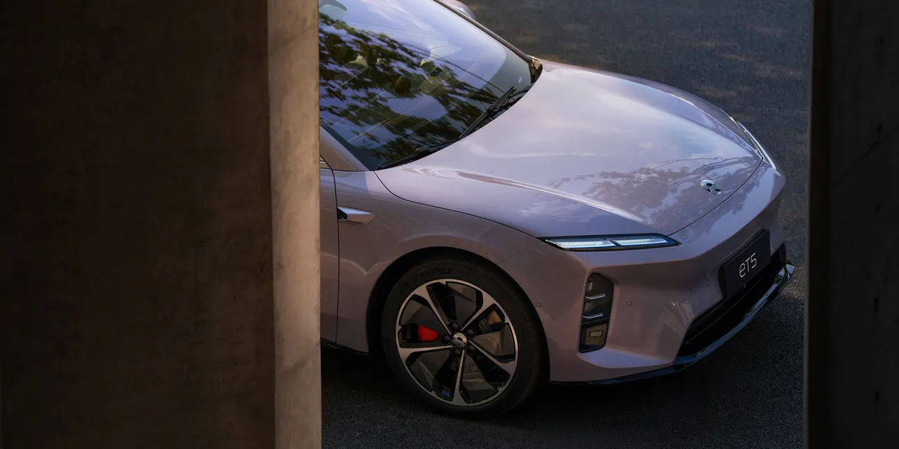 NIO ET5 100 kWh — تفاصيل السيارة